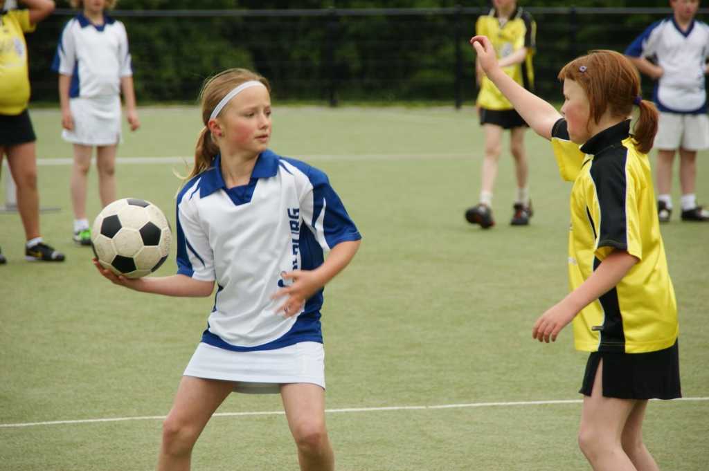 Korfbal E2  8 mei 2010 -7.JPG